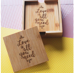 Conjunto Porta Copos Love is All You Need