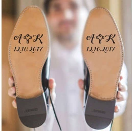 Adesivo Personalizado para Sola de Sapato - Iniciais do Casal com Cruz