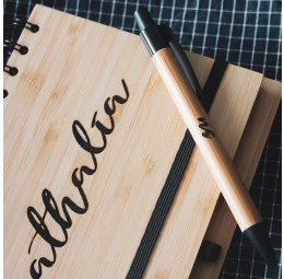 Caderno e Caneta em Bambu
