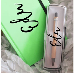 Kit com Caderno Neon e Caneta Fun