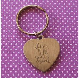 Chaveiro Coração Simples Love Is All You Need