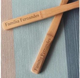 Conjunto de 2 Talheres para Salada em Bambu Personalizado