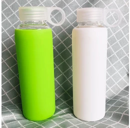 Garrafa de Vidro revestida com capa de silicone