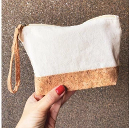 Necessaire em algodão cru e cortiça 