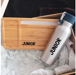 Kit com Organizador de Mesa em Bambu e Garrafa Personalizada